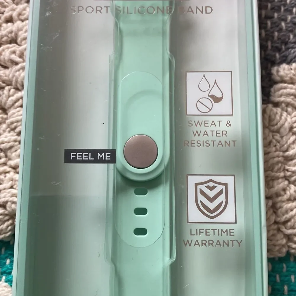 NIB. iHome Apple Watch Sports Band (38/40 MM)- Mint